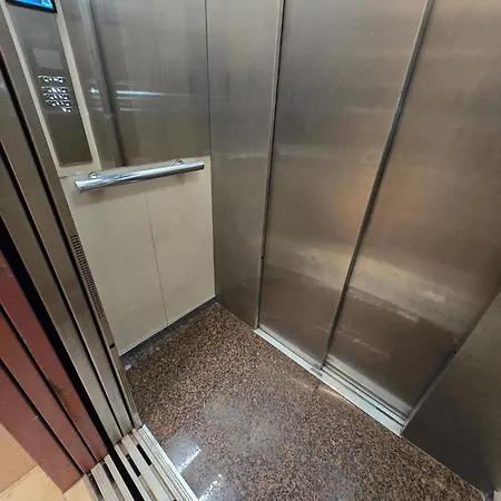 El Neru Del Marques - Plaza Garaje Gratuita - Vut5160as